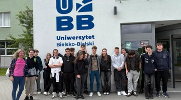 Uczniowie Technikum ZSSiO na warsztatach edukacyjnych w naszej Katedrze